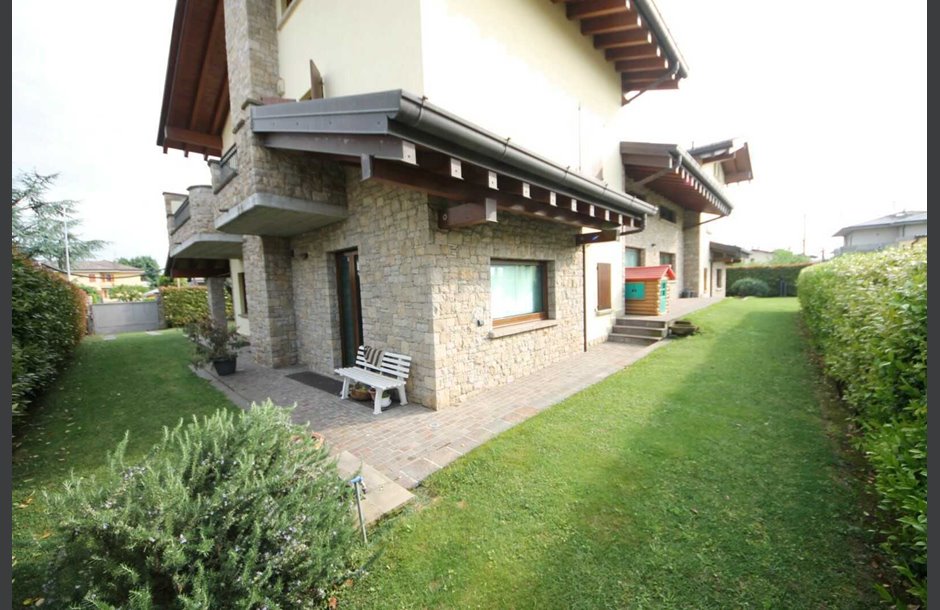 Nuovo sul mercato Vendita villa bifamiliare con box quadruplo Treviolo - 890.000 € IMG_2821