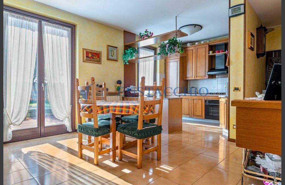 Vendita villa di testa con box doppio Treviolo - 315.000 € 2_tn