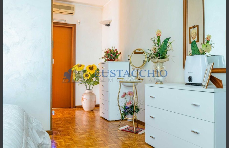 Vendita villa di testa con box doppio Treviolo - 315.000 € _JCI2594_tn