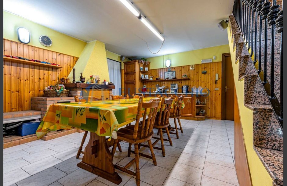 Vendita villa di testa con box doppio Treviolo - 315.000 € _JCI2600_tn