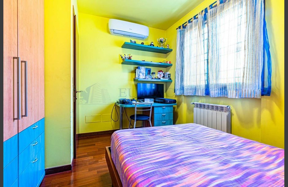 Vendita villa di testa con box doppio Orio al Serio - 315.000 € 12_tn