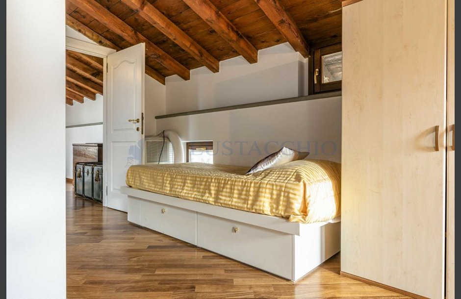 Vendita villa con box quadruplo ristrutturato Bergamo - trattativa riservata _JP11640_tn