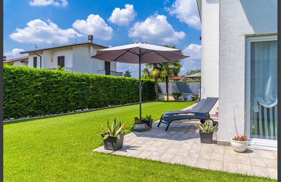 Vendita villa con box triplo Zanica - 599.000 € _JCI3951_tn