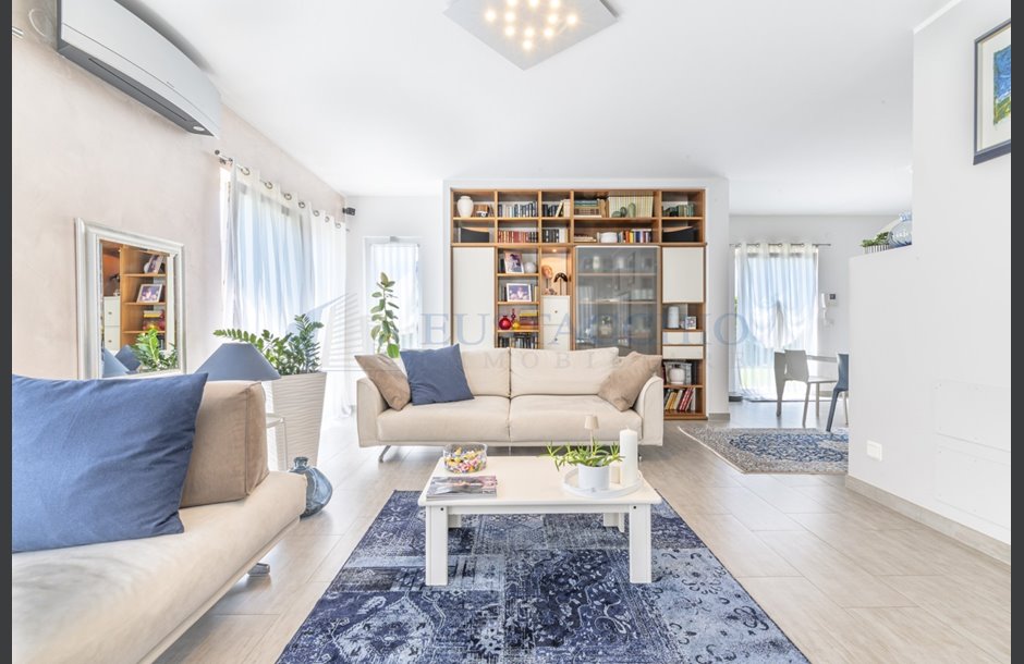 Vendita villa con box triplo Zanica - 599.000 € 18_tn