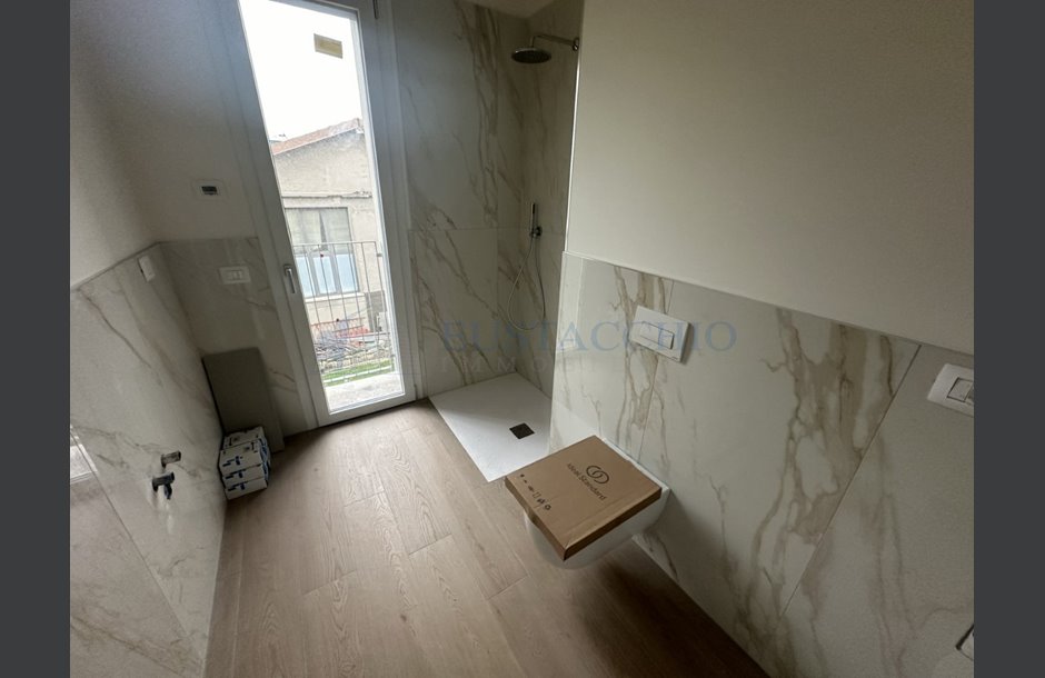 Vendita quadrilocale Bergamo - 340.000 € IMG_4843_tn
