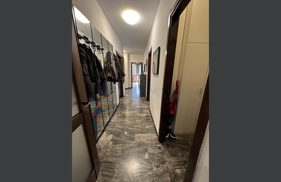 Vendita quadrilocale con box singolo ristrutturato Bergamo - 215.000 € IMG_5661_tn