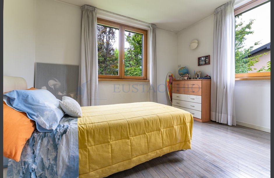 Vendita villa con box quadruplo Brembate di Sopra - 849.000 € 16_tn-1