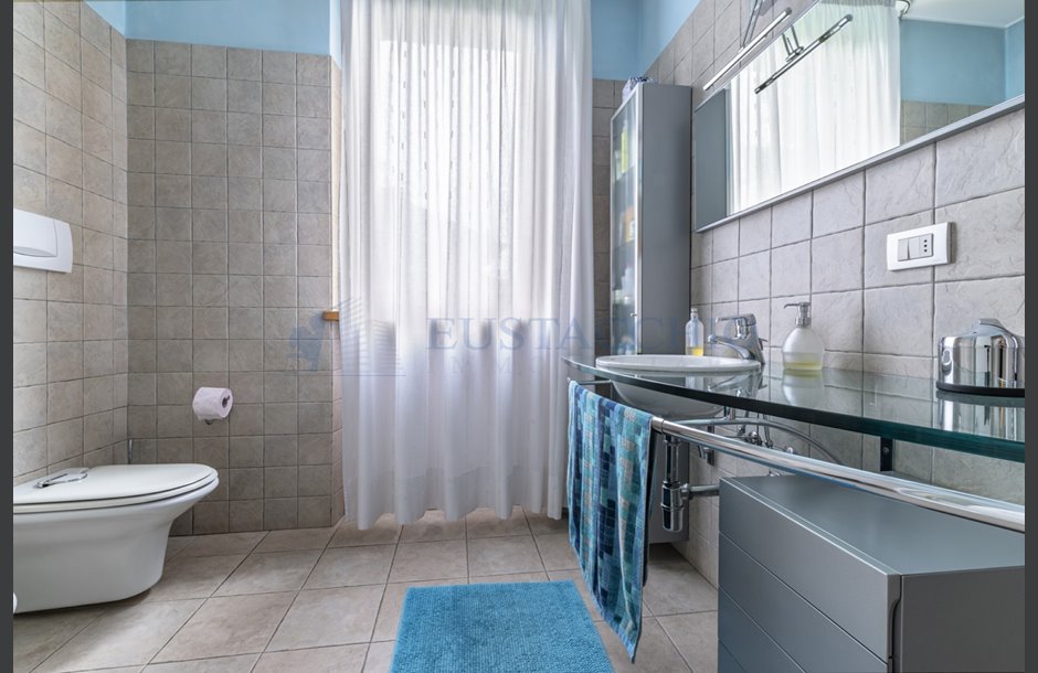 Vendita villa con box quadruplo Brembate di Sopra - 849.000 € 15_tn-1