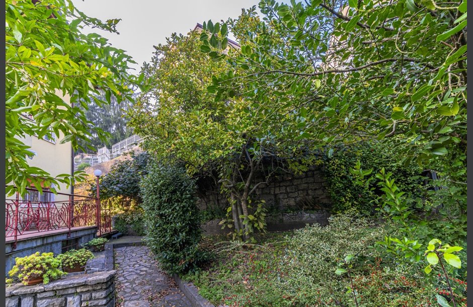 Vendita palazzina con box doppio da ristrutturare Lovere - 350.000 € _JCI5814_tn